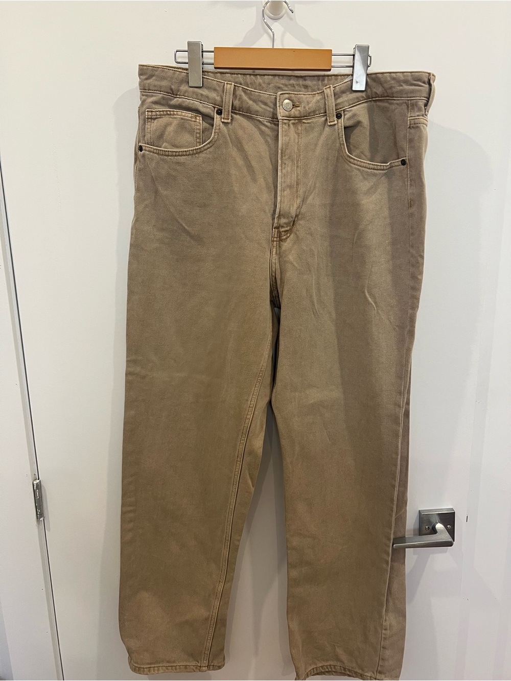 H&M women’s 90’s light Brown Straight-Leg Pants - Picture 4 of 8
